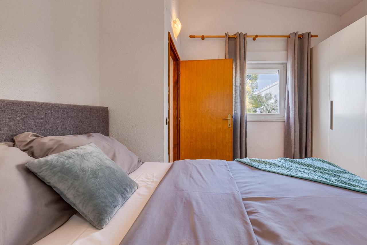 Apartments Habek Vrboska Zewnętrze zdjęcie